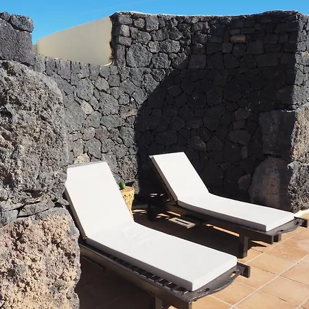 Luxury Canarian With Large Pool And Vila Teguise (Lanzarote)