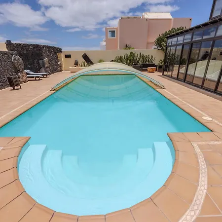 Vila Luxury Canarian With Large Pool And